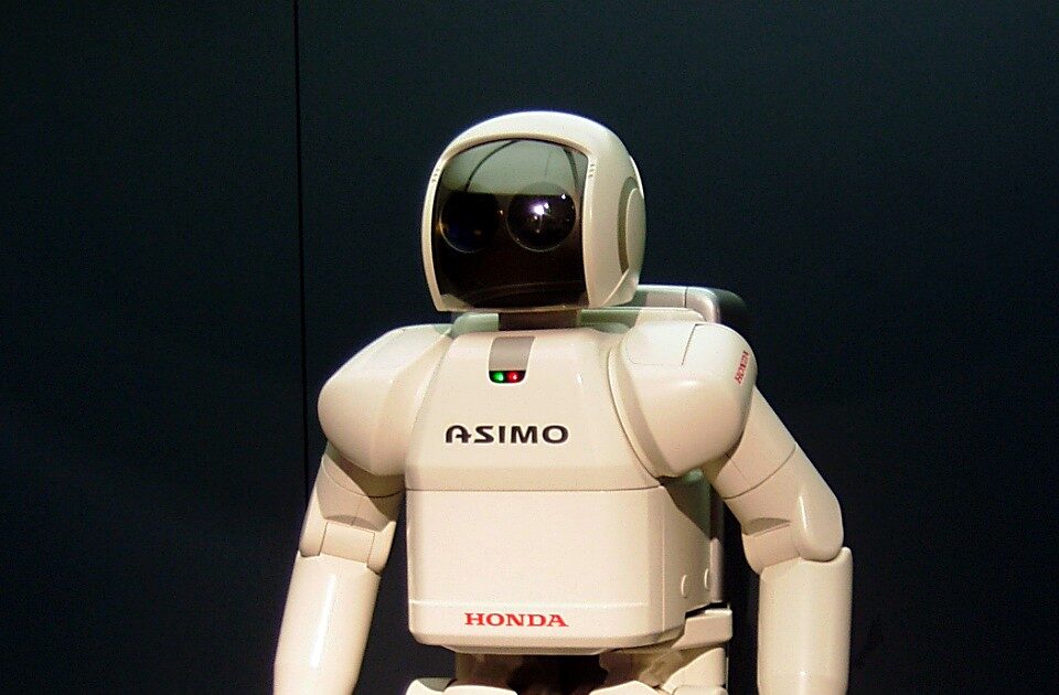 Robo ASIMO da Honda exemplo de robotica e inteligencia artificial avancada