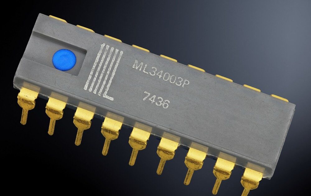 Microchip e componentes tecnologicos de inteligencia artificial